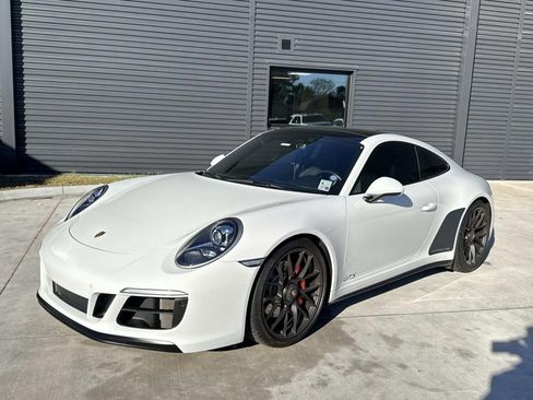 Used 2019 Porsche 911 Carrera GTS image 1