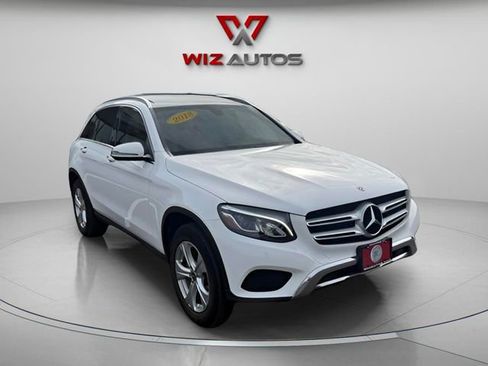 Used 2018 Mercedes-Benz GLC 300 4MATIC image 5