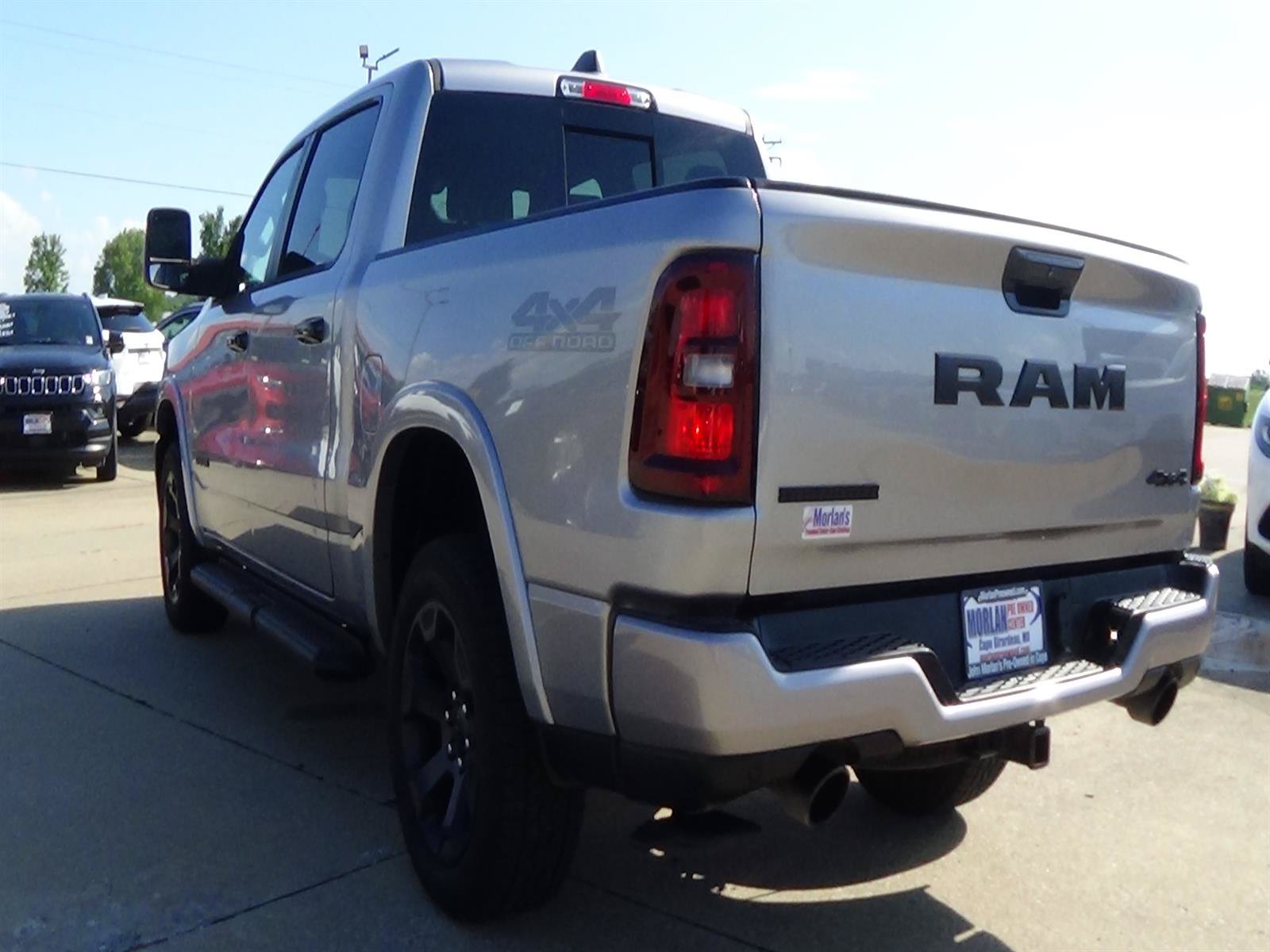 Used 2025 RAM 1500 Big Horn AWD/4WD image 8