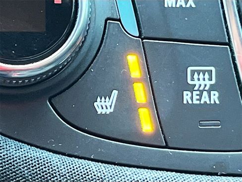 Used 2022 Chevrolet Malibu LT image 21