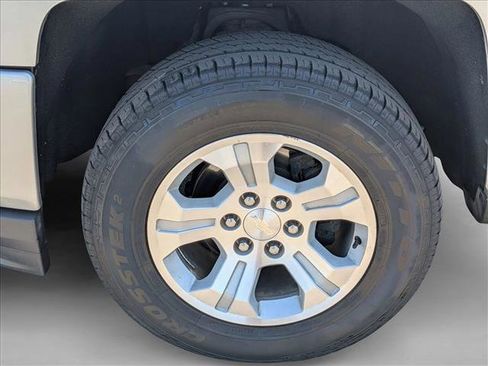 Used 2018 Chevrolet Silverado 1500 LT w/ All Star Edition AWD/4WD image 27