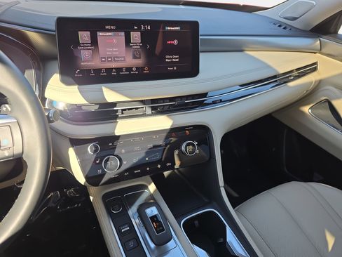 Used 2025 INFINITI QX60 Luxe w/ Cargo Package image 20