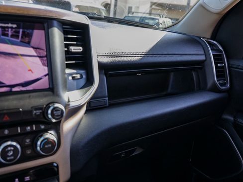 Used 2021 RAM 1500 Laramie image 36