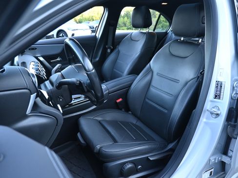 Used 2022 Mercedes-Benz A 220 A 220 image 17