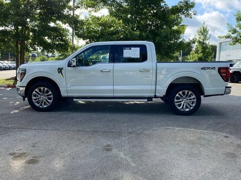 Used 2024 Ford F150 Lariat AWD/4WD image 4