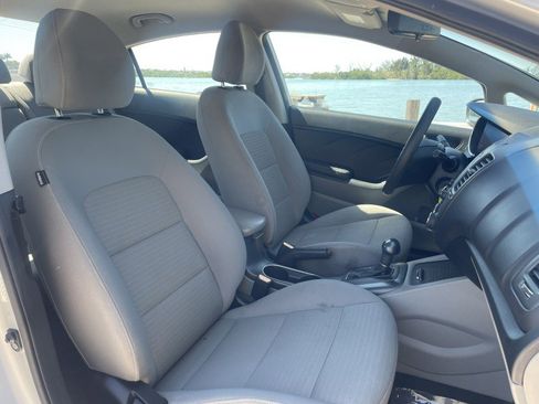 Used 2016 Kia Forte LX w/ LX Popular Plus Package FWD image 7