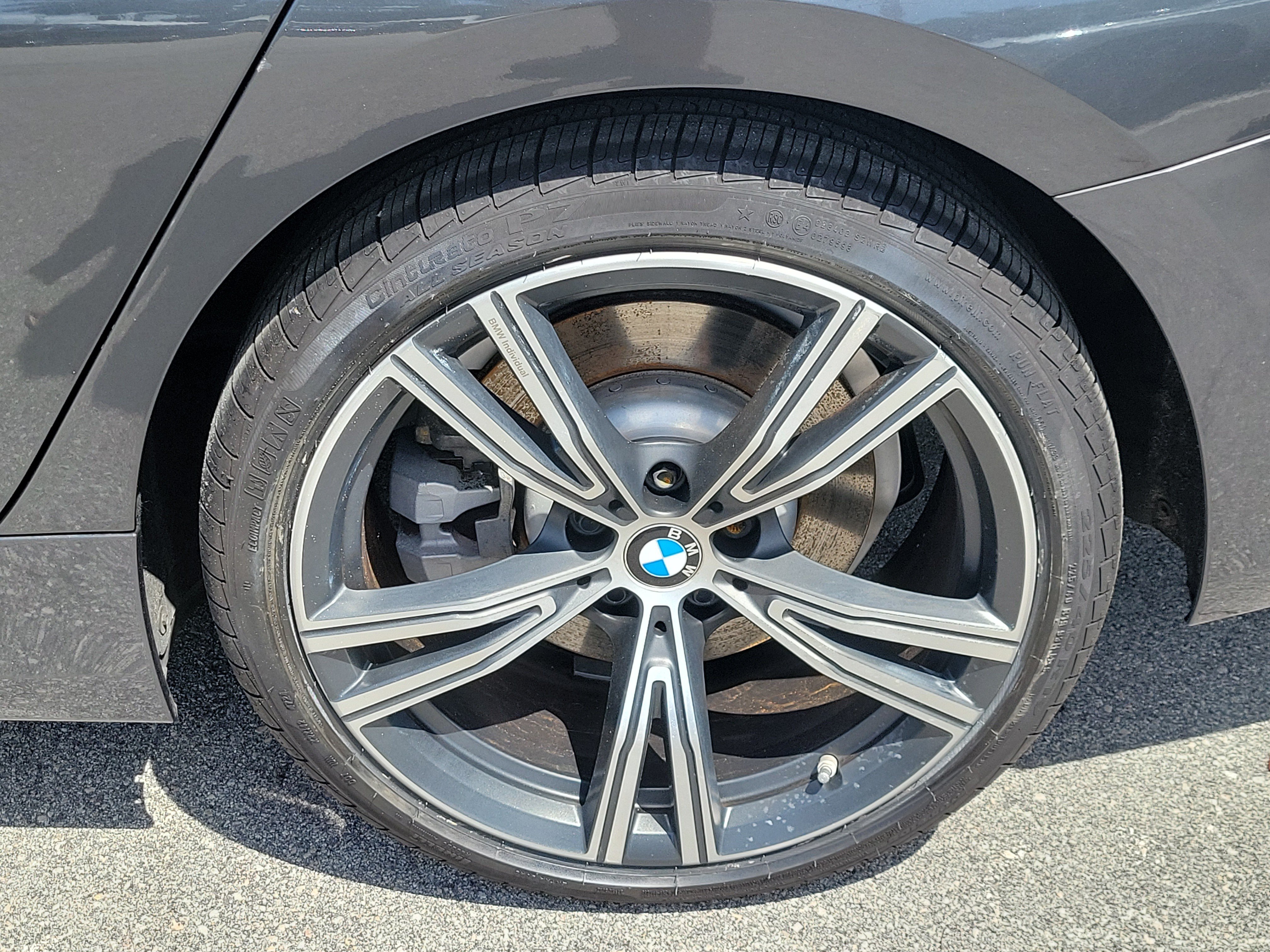 Used 2021 BMW 330i Sedan w/ Convenience Package RWD image 5