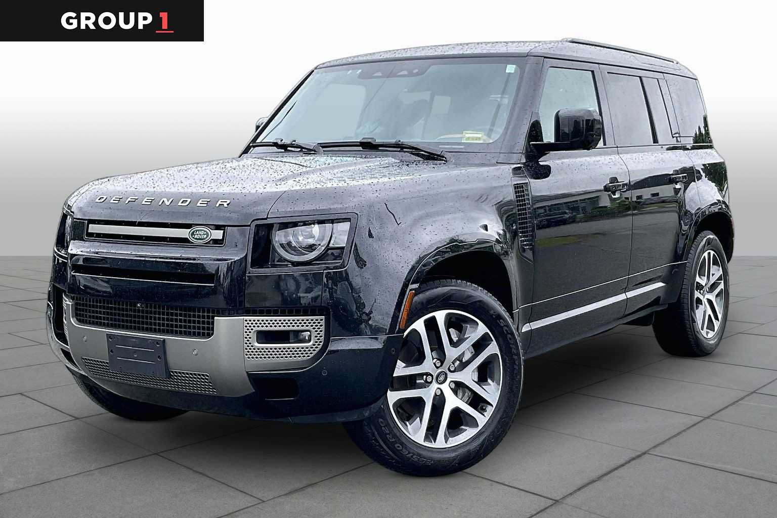 Used 2025 Land Rover Defender 110 X-Dynamic SE AWD/4WD image 1