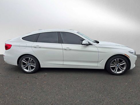 Used 2018 BMW 330i Gran Turismo xDrive image 2