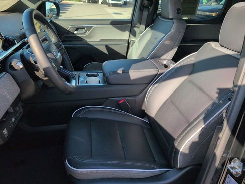 Used 2026 GMC Sierra EV Elevation image 19