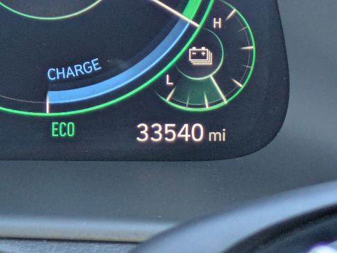 Used 2023 Hyundai Sonata Limited image 11