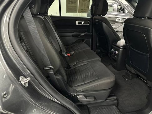 Used 2020 Ford Explorer XLT w/ Comfort Package AWD/4WD image 23