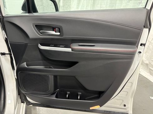 Used 2025 Toyota Sienna XSE FWD image 62