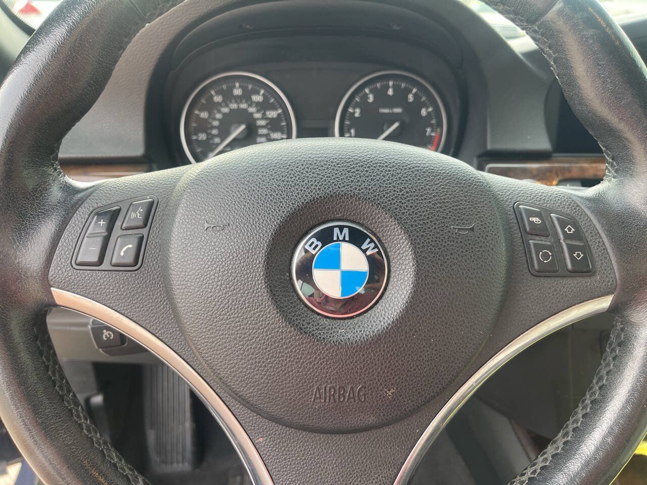 Used 2013 BMW 335i Convertible RWD image 14