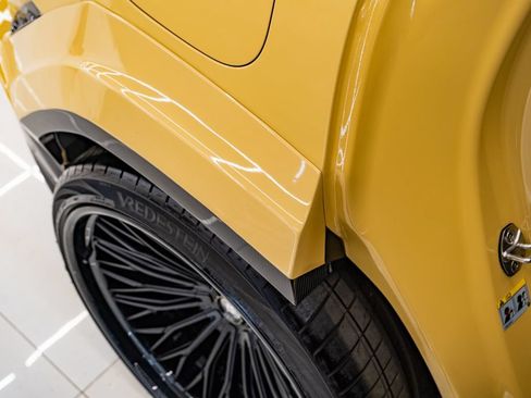Used 2023 Lamborghini Urus Performante AWD/4WD image 36