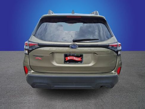 Used 2025 Subaru Forester Premium AWD/4WD image 5