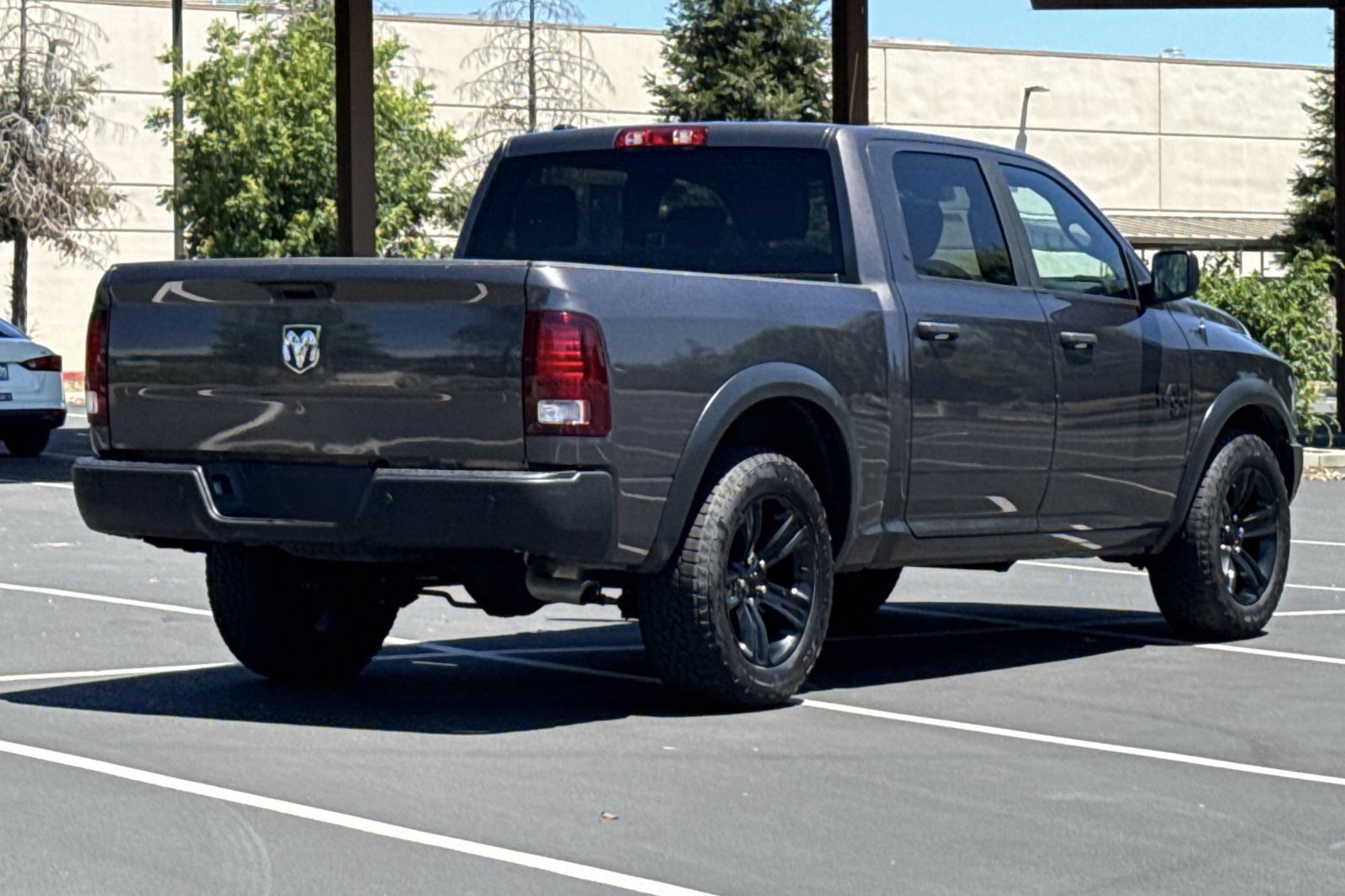Used 2024 RAM 1500 Warlock RWD image 10