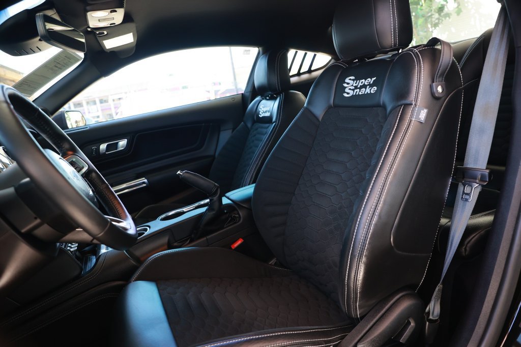 Used 2021 Ford Mustang GT Premium w/ GT Performance Package RWD image 30