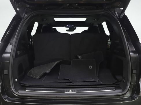 Used 2023 Jeep Grand Cherokee L Summit AWD/4WD image 9