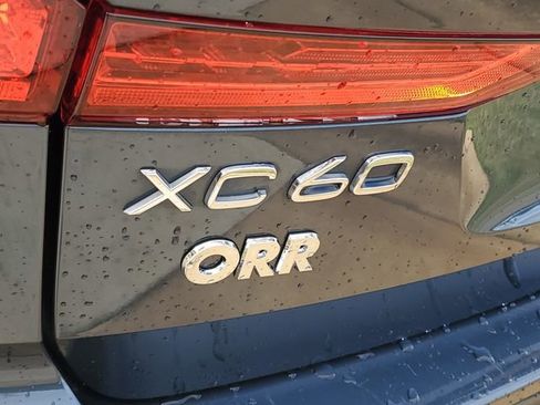 Used 2023 Volvo XC60 T8 Plus AWD/4WD image 34