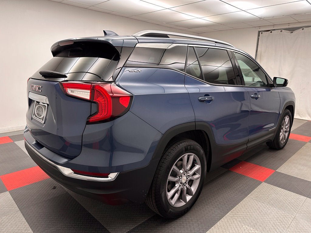 Used 2024 GMC Terrain SLT FWD image 6