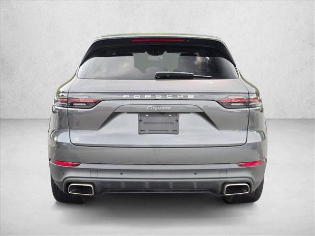 Used 2023 Porsche Cayenne AWD/4WD image 7