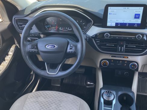 Used 2021 Ford Escape SE FWD image 12