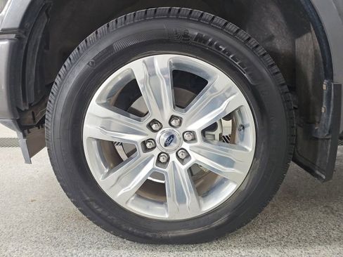 Used 2018 Ford F150 Platinum image 9