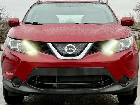 Used 2018 Nissan Rogue Sport SV image 8