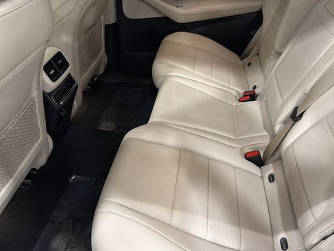 Used 2022 Mercedes-Benz GLS 450 4MATIC image 24