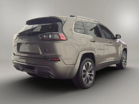 Used 2019 Jeep Cherokee Overland w/ Technology Group image 3