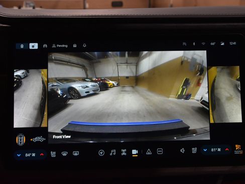 Used 2022 Rivian R1T Adventure image 37