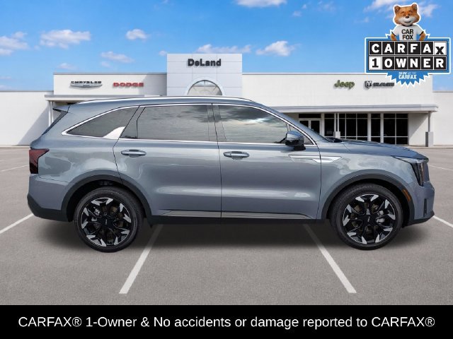Used 2025 Kia Sorento EX w/ Panoramic Sunroof Package FWD image 3