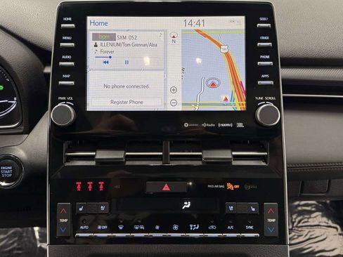 Used 2019 Toyota Avalon Touring image 22