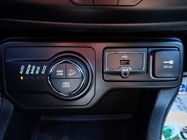 Used 2022 Jeep Renegade Trailhawk AWD/4WD image 20
