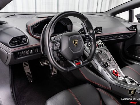 Used 2018 Lamborghini Huracan LP 580-2 image 33