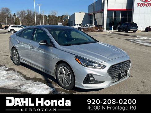 Used 2019 Hyundai Sonata Limited image 1