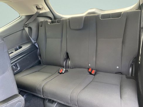 Used 2022 Subaru Ascent Premium w/ Convenience Package image 11