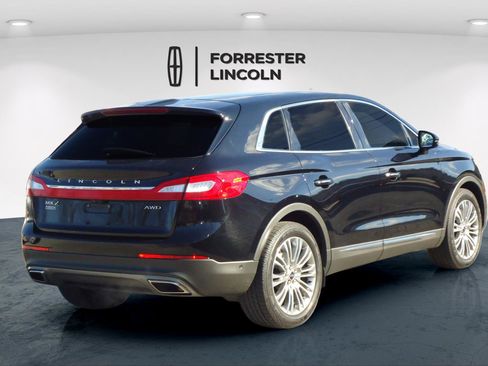 Used 2018 Lincoln MKX Reserve w/ Driver Assistance Package image 3
