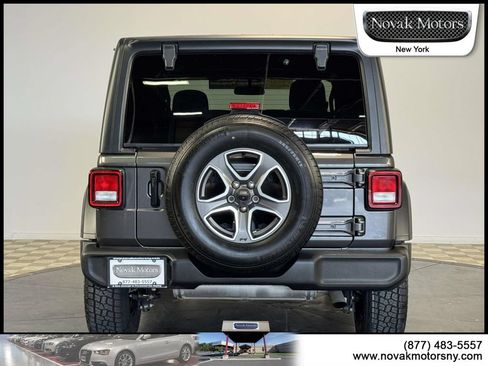 Used 2023 Jeep Wrangler Sport AWD/4WD image 7