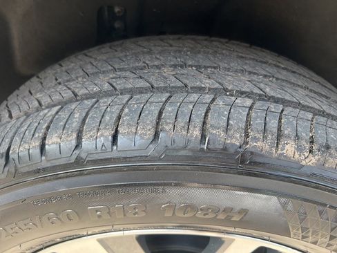 Used 2024 Nissan Pathfinder SL image 40