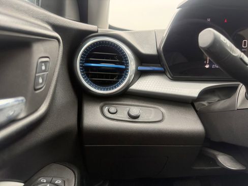 Certified 2024 Chevrolet Trax LT w/ LT Convenience Package image 22