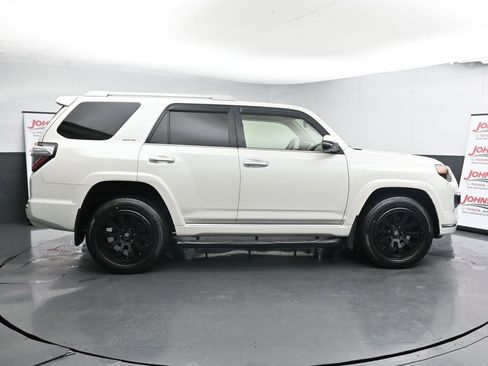Used 2017 Toyota 4Runner Limited image 9