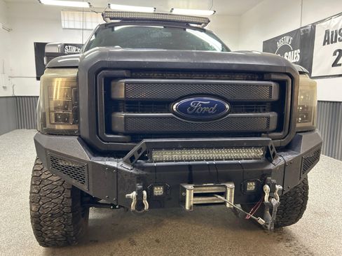 Used 2016 Ford F350 Lariat w/ Lariat Ultimate Package AWD/4WD image 2