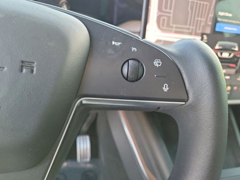 Used 2023 Tesla Model X AWD/4WD image 24