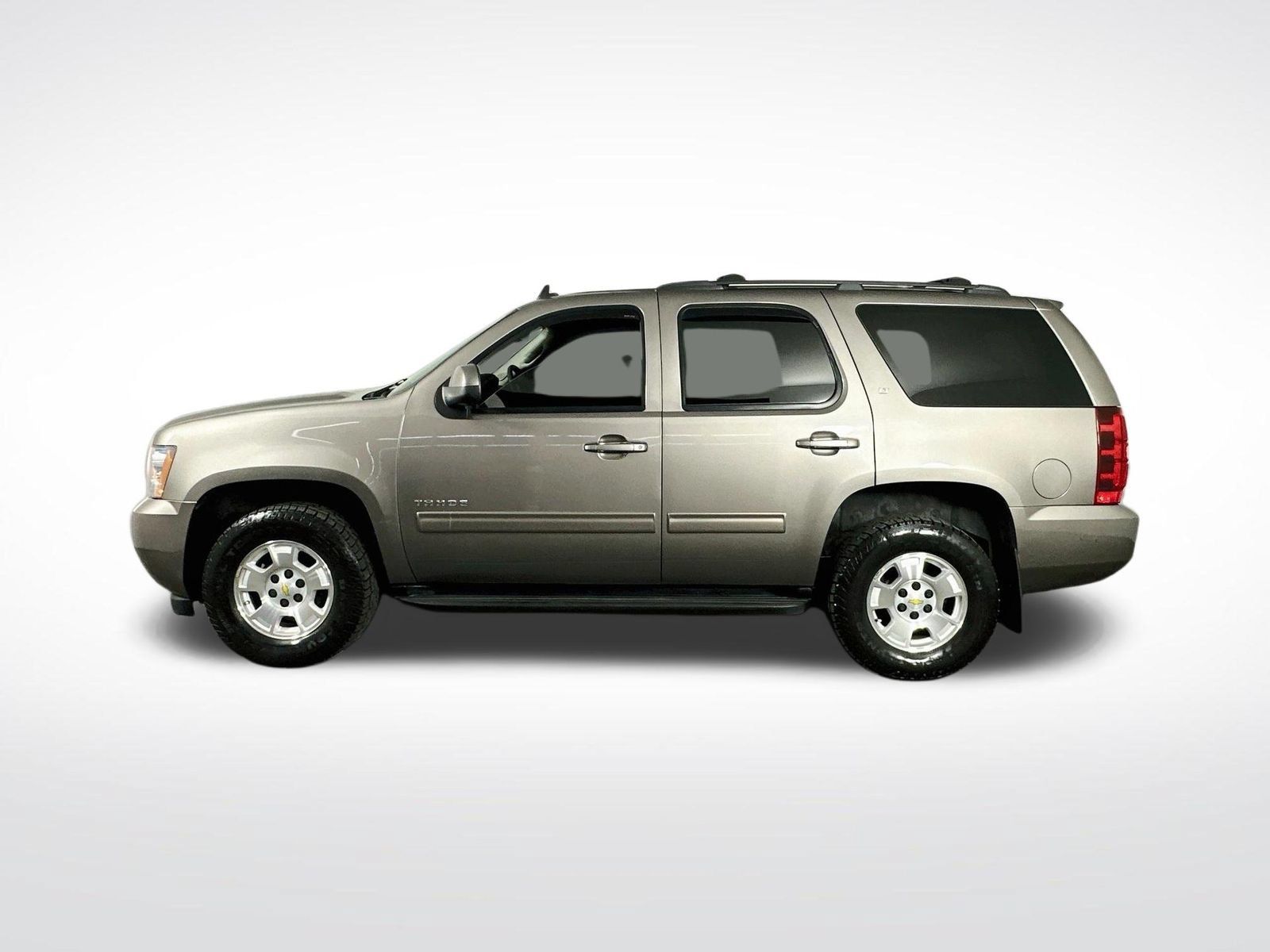 Used 2013 Chevrolet Tahoe LT w/ Luxury Package AWD/4WD image 5