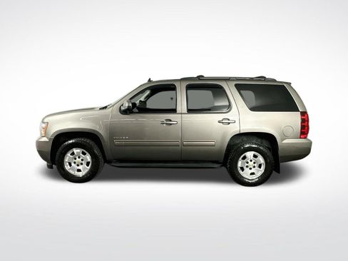 Used 2013 Chevrolet Tahoe LT w/ Luxury Package AWD/4WD image 5