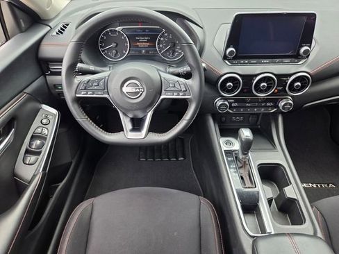 Used 2024 Nissan Sentra SR FWD image 13