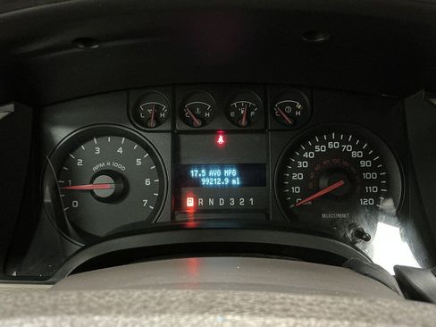 Used 2010 Ford F150 STX AWD/4WD image 14