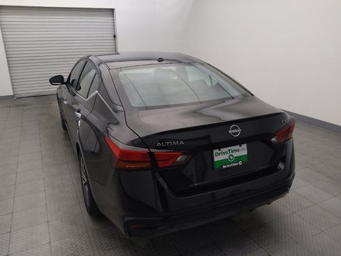 Used 2024 Nissan Altima 2.5 SV FWD image 6
